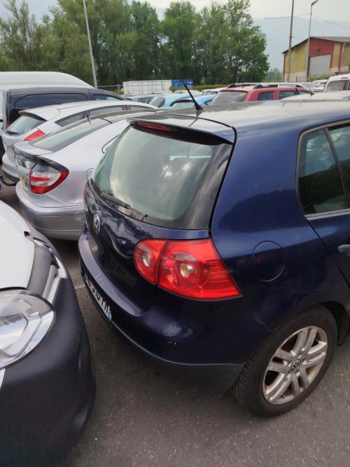 Pare choc arriere VOLKSWAGEN GOLF 5 Diesel - Image 11