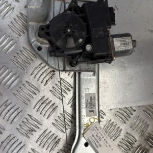 Leve vitre electrique avant gauche PEUGEOT 208 1 PHASE 1 Diesel - Image 1