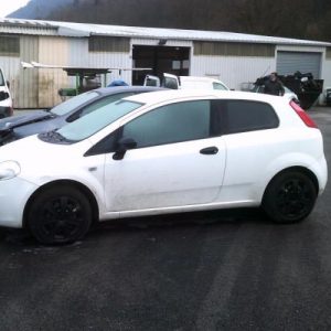 Feu arriere principal gauche (feux) FIAT GRANDE PUNTO Diesel - Image 2