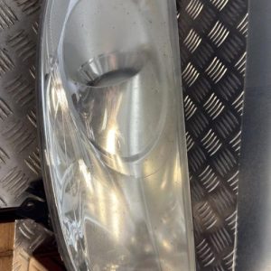 Optique avant principal gauche (feux)(phare) PEUGEOT 407 PHASE 1 Diesel - Image 1