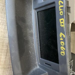 Ecran GPS RENAULT CLIO 3 PHASE 2 Diesel - Image 1