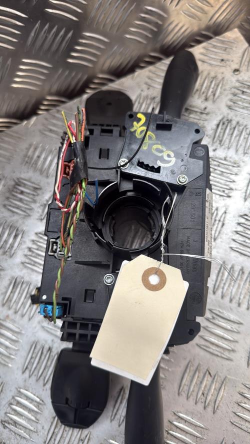 Com (Bloc Contacteur Tournant+Commodo Essuie Glace+Commodo Phare) PEUGEOT 207 PHASE 1 Diesel - Image 4