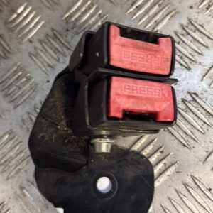 Attache ceinture arriere droit RENAULT CLIO 2 CAMPUS PHASE 1 Diesel - Image 1