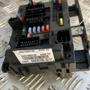 Boitier servitude moteur (BSM) PEUGEOT 206 PHASE 1 Essence - Image 1