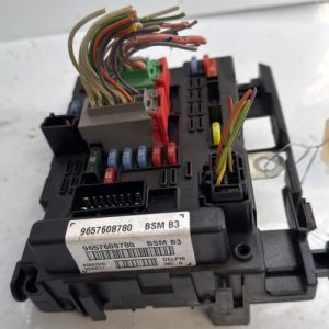 Boitier servitude moteur (BSM) PEUGEOT 206+ Diesel - Image 1