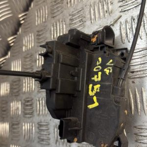 Serrure avant gauche RENAULT CLIO 3 PHASE 2 BREAK Diesel - Image 1