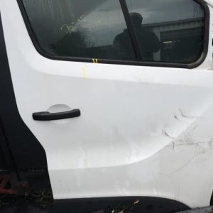 Porte avant droit RENAULT TRAFIC 3 COURT PHASE 1 Diesel - Image 1