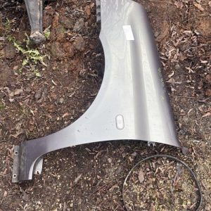 Aile avant gauche RENAULT CLIO 2 PHASE 2 Essence - Image 1