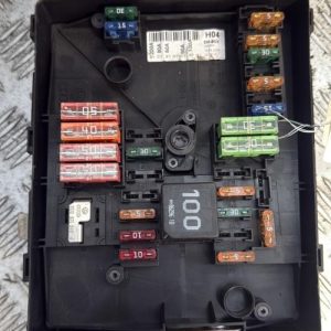 Porte fusible VOLKSWAGEN GOLF 5 Diesel - Image 1