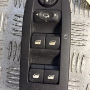 Interrupteur de leve vitre avant gauche PEUGEOT 2008 1 PHASE 1 Diesel - Image 1