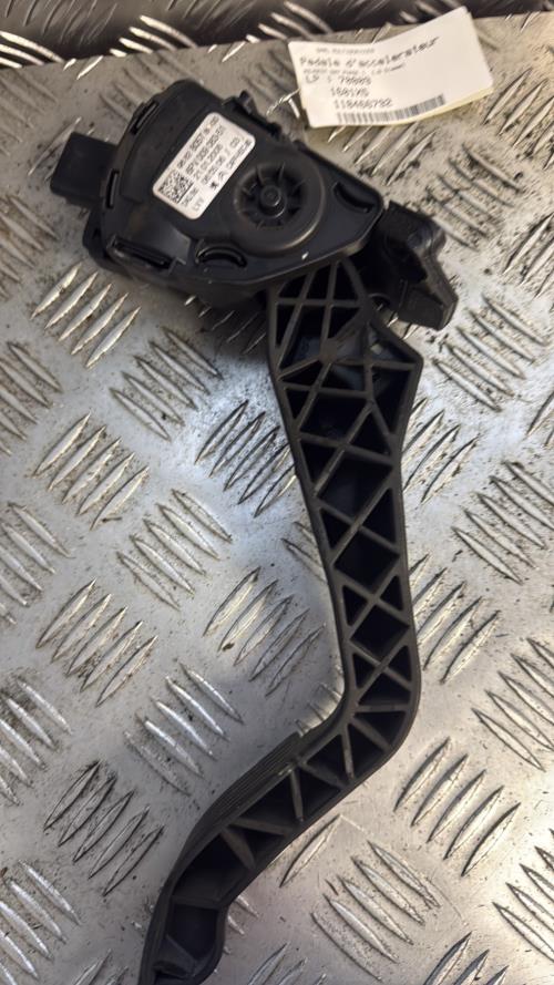 Pedale d'accelerateur PEUGEOT 207 PHASE 1 Diesel - Image 3