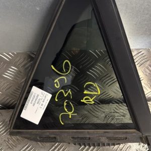 Custode arriere droit (porte) PEUGEOT 2008 2 PHASE 1 Essence - Image 1