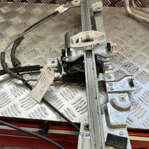 Leve vitre electrique avant droit CITROEN BERLINGO 1 PHASE 2 Essence - Image 1