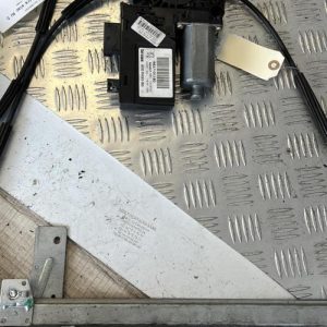 Leve vitre electrique avant droit PEUGEOT 307 PHASE 1 Diesel - Image 1