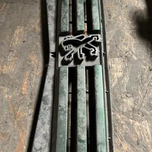 Calandre PEUGEOT 205 PHASE 1 Essence - Image 1