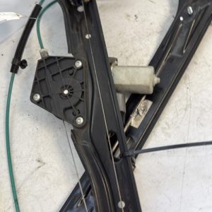 Leve vitre electrique avant droit BMW SERIE 1 F20 PHASE 1 Diesel - Image 1