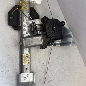 Leve vitre electrique avant droit DACIA SANDERO 2 PHASE 1 Essence - Image 1