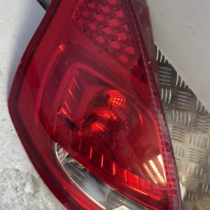 Feu arriere principal gauche (feux) FORD FIESTA 6 PHASE 1 Diesel - Image 1
