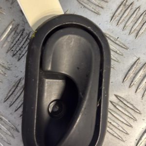 Poignee interieur arriere droit DACIA LODGY PHASE 1 Diesel - Image 1