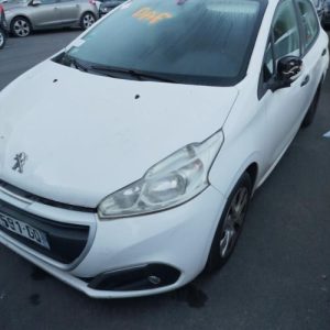 Bouton de warning PEUGEOT 208 1 PHASE 2 Diesel - Image 6