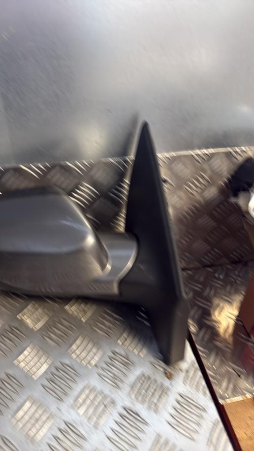 Retroviseur droit RENAULT CLIO 3 PHASE 2 BREAK Diesel - Image 2