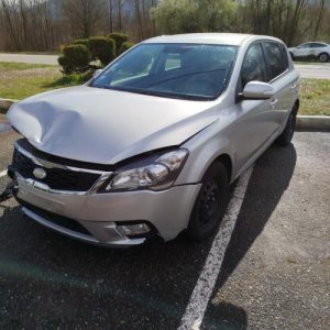 Vitre avant droit KIA CEE-D 1 PHASE 2 Diesel - Image 1