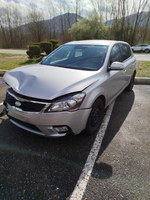 Vitre avant droit KIA CEE-D 1 PHASE 2 Diesel - Image 1