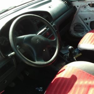 Vitre avant gauche CITROEN BERLINGO 1 PHASE 1 Diesel - Image 1