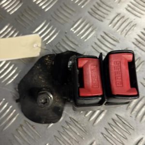 Attache ceinture arriere droit RENAULT CLIO 2 PHASE 2 Essence - Image 1