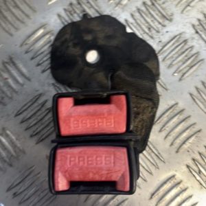 Attache ceinture arriere droit RENAULT CLIO 3 PHASE 1 Diesel - Image 1