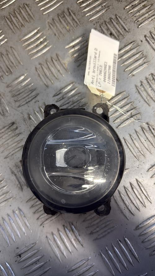 Anti brouillard droit (feux) CITROEN C4 1 PHASE 1 Essence - Image 1