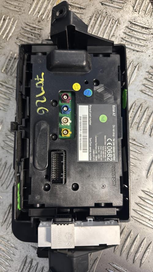 Ecran GPS RENAULT MEGANE 3 PHASE 3 Diesel - Image 3