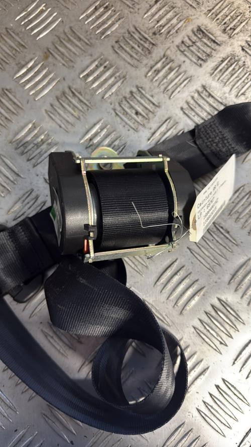 Ceinture arriere gauche VOLKSWAGEN GOLF 7 PHASE 2 Essence - Image 1