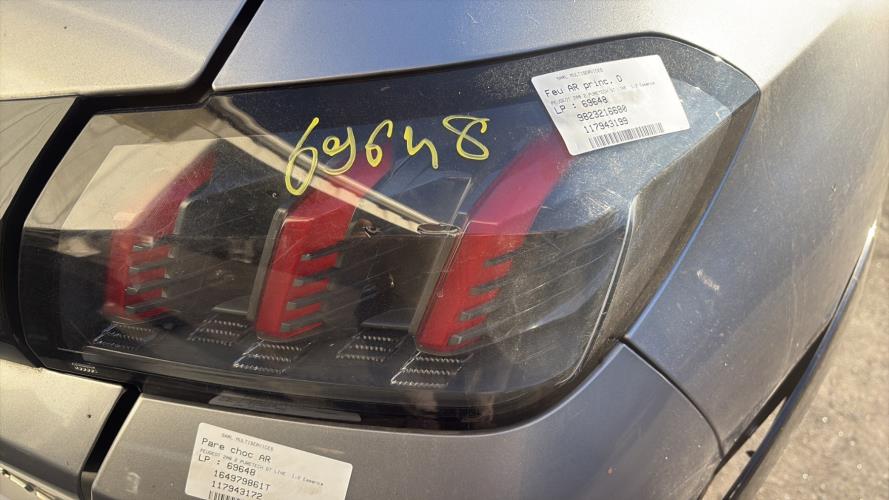 Feu arriere principal droit (feux) PEUGEOT 208 2 PHASE 1 Essence - Image 1