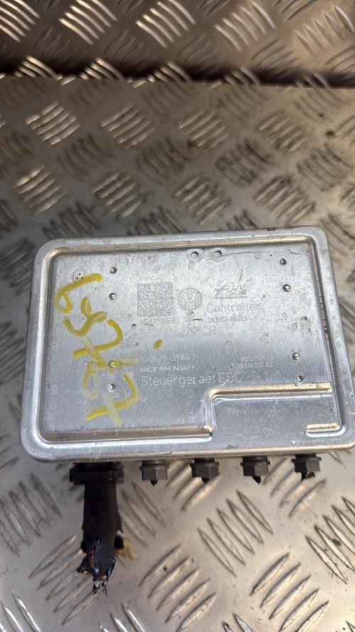 Bloc ABS (freins anti-blocage) VOLKSWAGEN GOLF 7 PHASE 2 Essence - Image 1