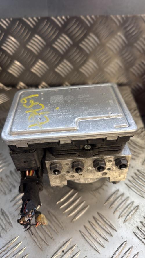 Bloc ABS (freins anti-blocage) VOLKSWAGEN GOLF 7 PHASE 2 Essence - Image 2