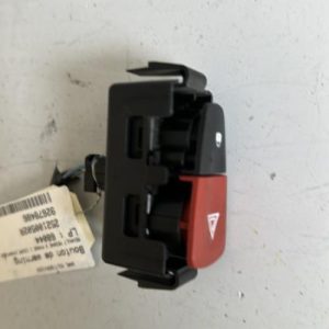 Bouton de warning RENAULT MEGANE 3 PHASE 1 COUPE Diesel - Image 1