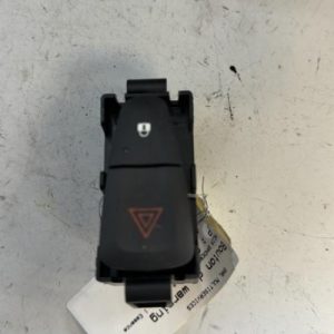 Bouton de warning DACIA SANDERO 2 PHASE 2 Essence - Image 1