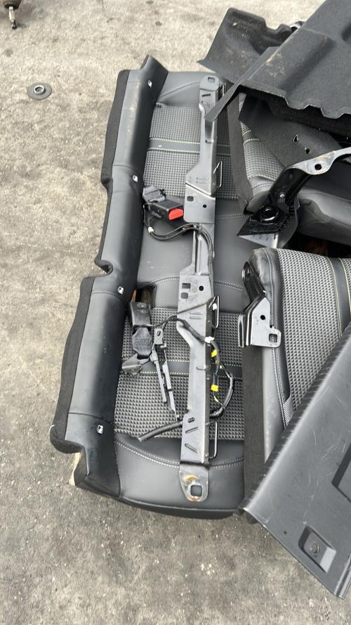 Banquette arriere PEUGEOT 208 2 PHASE 1 Essence - Image 2