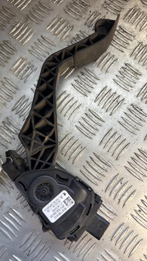 Pedale d'accelerateur CITROEN C3 1 PHASE 2 Essence - Image 2
