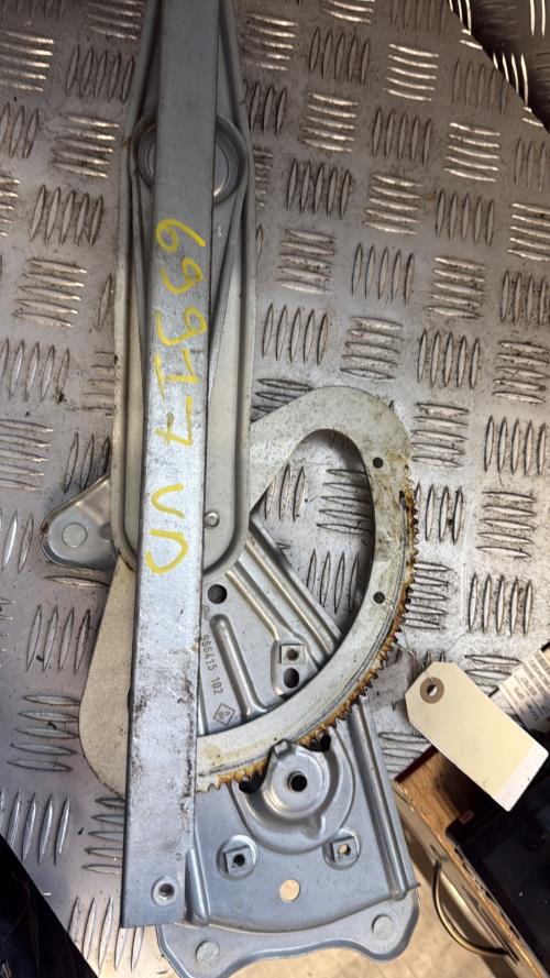 Mecanisme de leve vitre electrique avant droit RENAULT GRAND SCENIC 3 PHASE 1 Diesel - Image 3