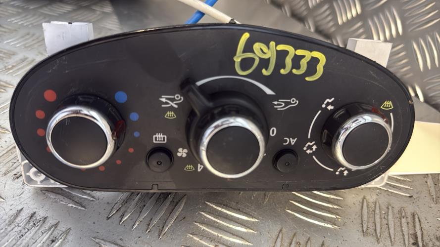 Commande chauffage DACIA DUSTER 1 PHASE 1 - Image 2