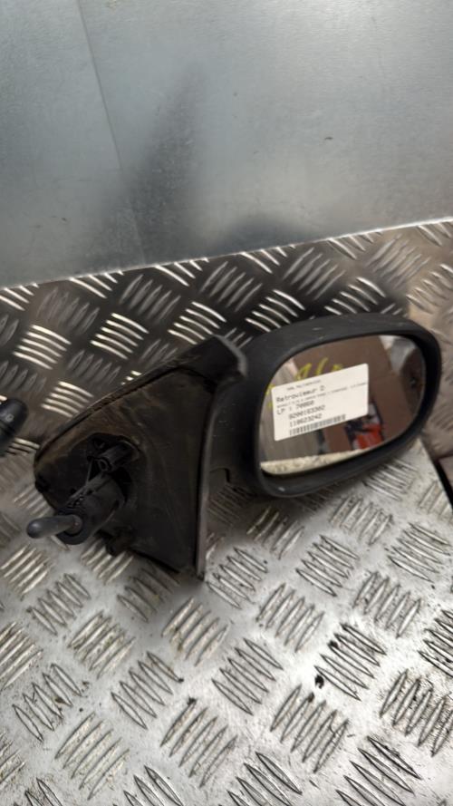Retroviseur droit RENAULT CLIO 2 CAMPUS PHASE 1 Diesel - Image 1