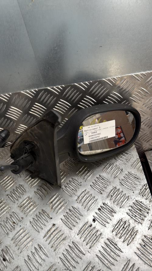 Retroviseur droit RENAULT CLIO 2 CAMPUS PHASE 1 Diesel - Image 2
