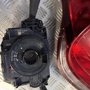 Com (Bloc Contacteur Tournant+Commodo Essuie Glace+Commodo Phare) CITROEN C3 3 PHASE 1 Diesel - Image 1