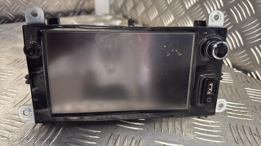 Autoradio d'origine RENAULT CLIO 4 PHASE 1 Diesel - Image 1