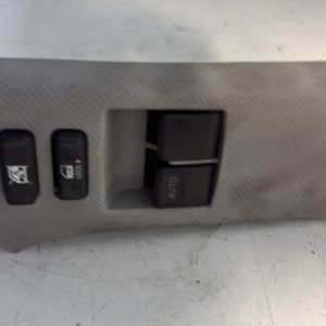 Interrupteur de leve vitre avant gauche TOYOTA YARIS 2 PHASE 1 Diesel - Image 1