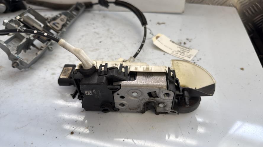 Serrure avant gauche PEUGEOT PARTNER 2 PHASE 1 Diesel - Image 1