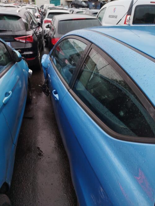 Pare choc arriere FORD FIESTA 6 PHASE 1 Essence - Image 5