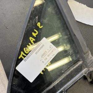 Custode avant gauche (porte) VOLKSWAGEN TIGUAN 2 PHASE 1 Essence - Image 1